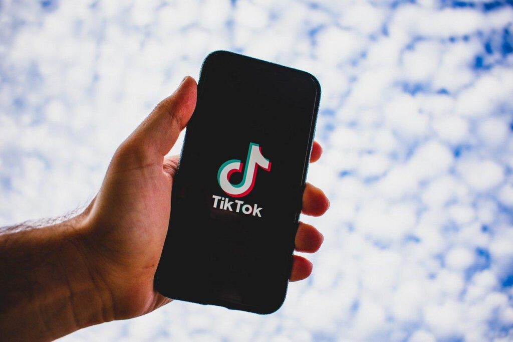 descubre como extraer tu dinero de tiktok de forma rapida y sencilla